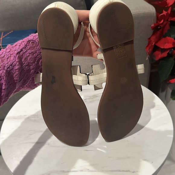 Tory Burch White Sandals - Picture 4 of 5